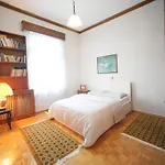 Holiday home κομψό & πολυτελές νεοκλασικό στο κέντρο της πόλης Kastoria