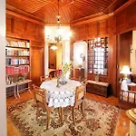 Holiday home κομψό & πολυτελές νεοκλασικό στο κέντρο της πόλης Kastoria