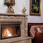 κομψό & πολυτελές νεοκλασικό στο κέντρο της πόλης *
