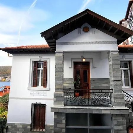 Prázdninový dům κομψό & πολυτελές νεοκλασικό στο κέντρο της πόλης *