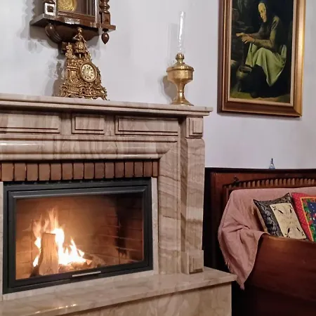 κομψό & πολυτελές νεοκλασικό στο κέντρο της πόλης *