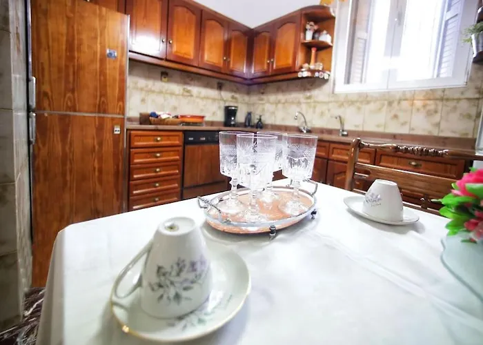 κομψό & πολυτελές νεοκλασικό στο κέντρο της πόλης * Kastoria