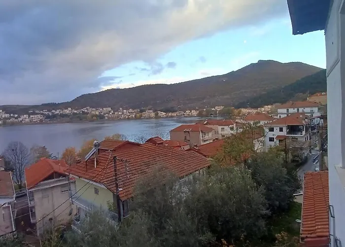 κομψό & πολυτελές νεοκλασικό στο κέντρο της πόλης Kastoria