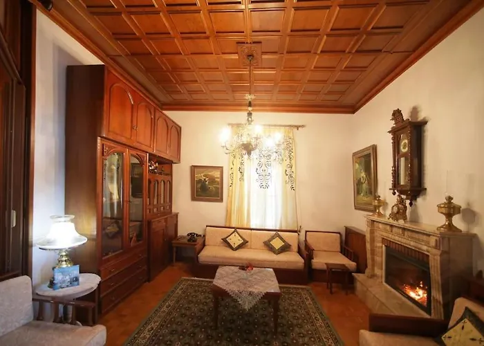 Hébergement de vacances κομψό & πολυτελές νεοκλασικό στο κέντρο της πόλης Kastoria