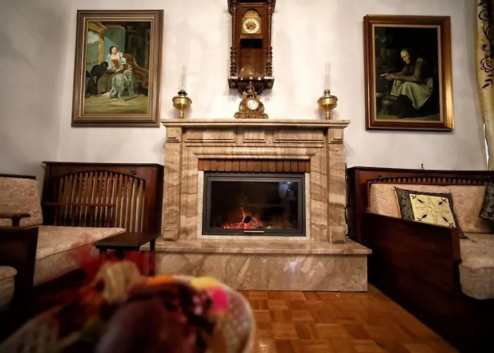 κομψό & πολυτελές νεοκλασικό στο κέντρο της πόλης *