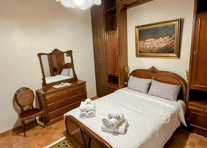 κομψό & πολυτελές νεοκλασικό στο κέντρο της πόλης * Kastoria